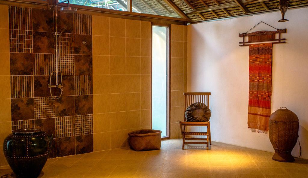 Sang Tong Huts Hotel Мае Хонг Сон Стая снимка