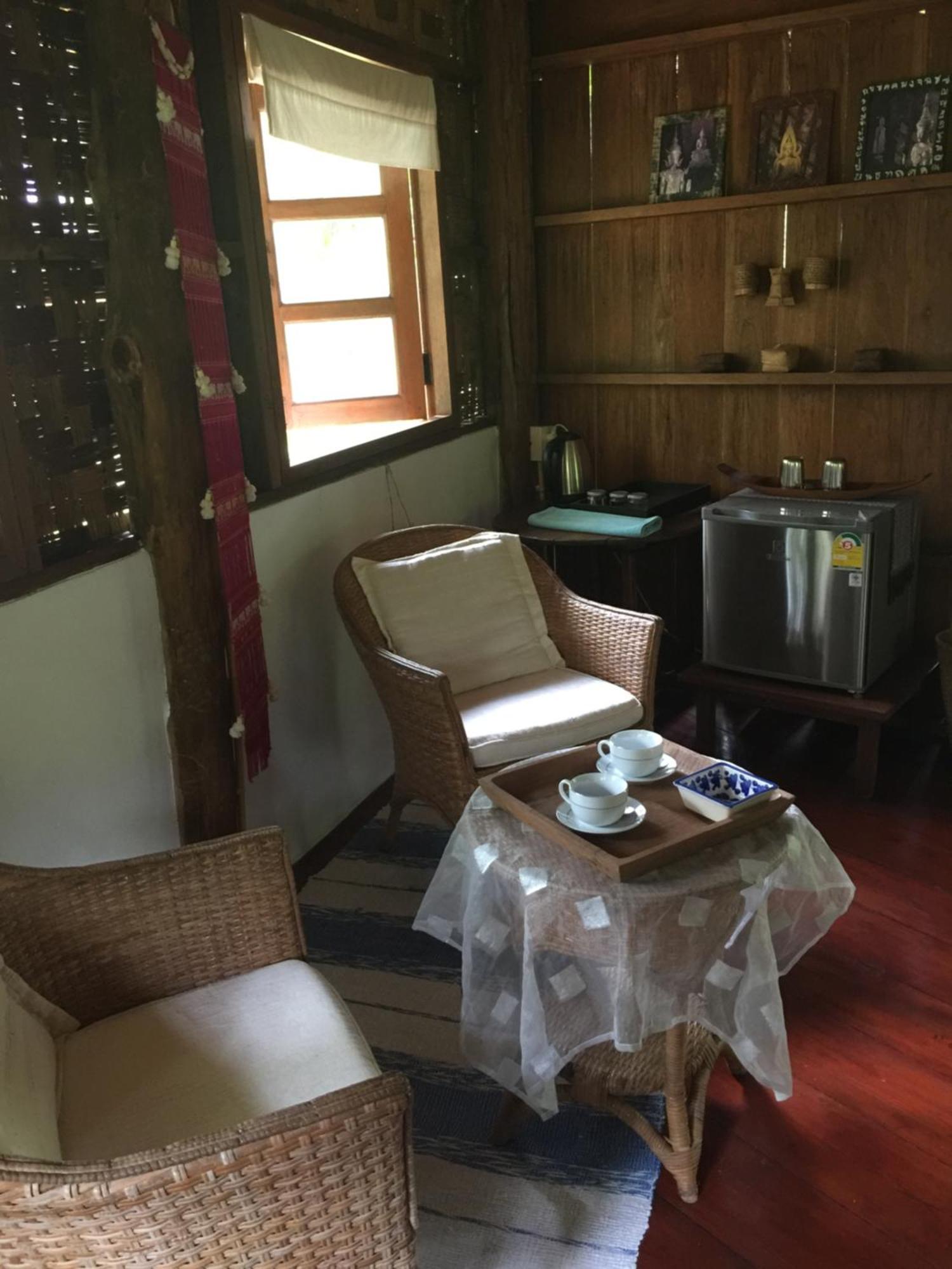 Sang Tong Huts Hotel Мае Хонг Сон Екстериор снимка