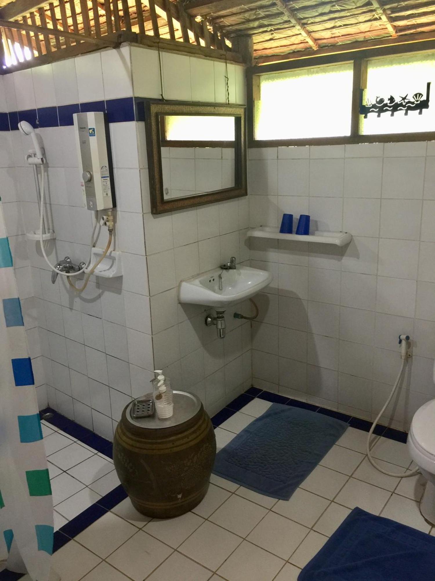 Sang Tong Huts Hotel Мае Хонг Сон Екстериор снимка