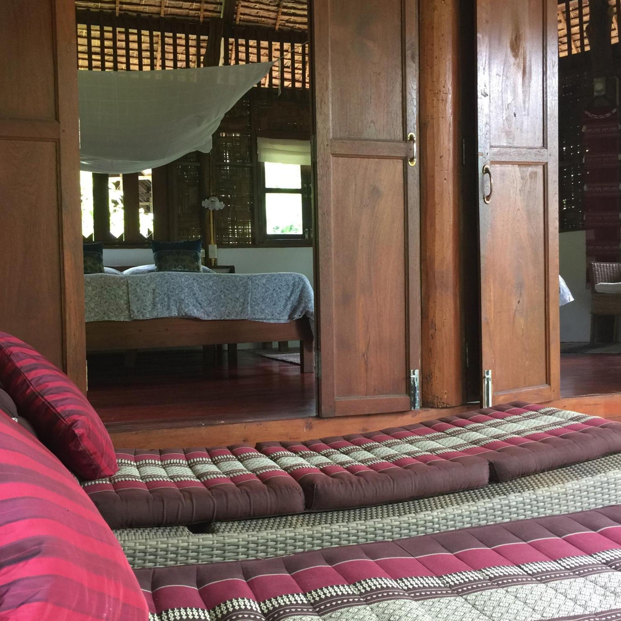 Sang Tong Huts Hotel Мае Хонг Сон Екстериор снимка
