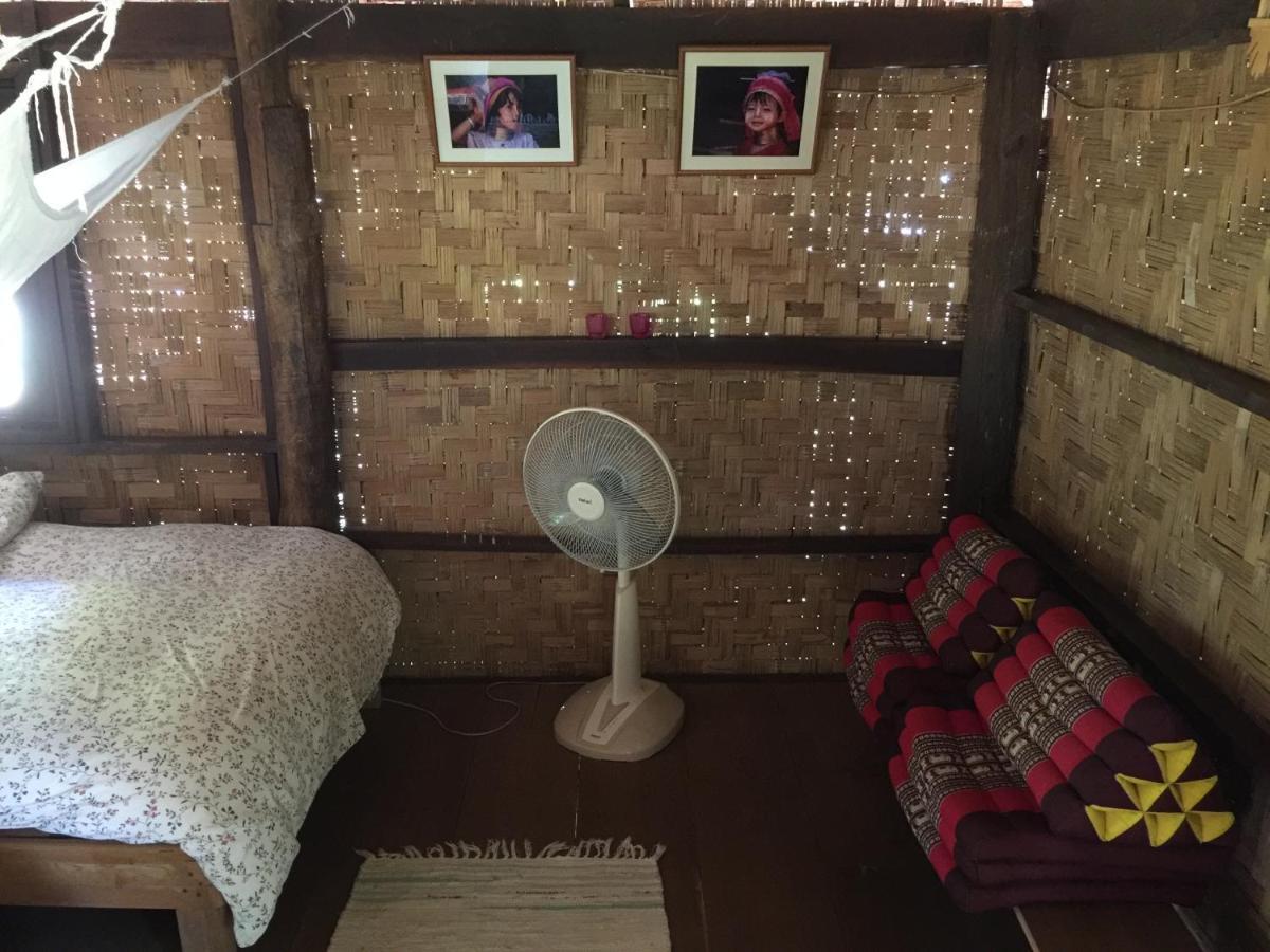 Sang Tong Huts Hotel Мае Хонг Сон Екстериор снимка