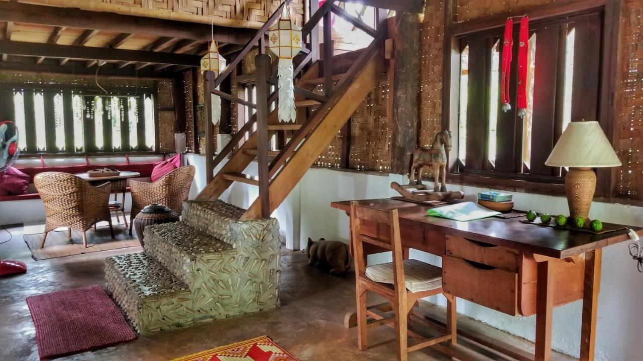 Sang Tong Huts Hotel Мае Хонг Сон Екстериор снимка